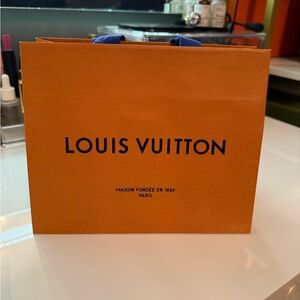✨ Auth Louis Vuitton Gift Bag ✨
